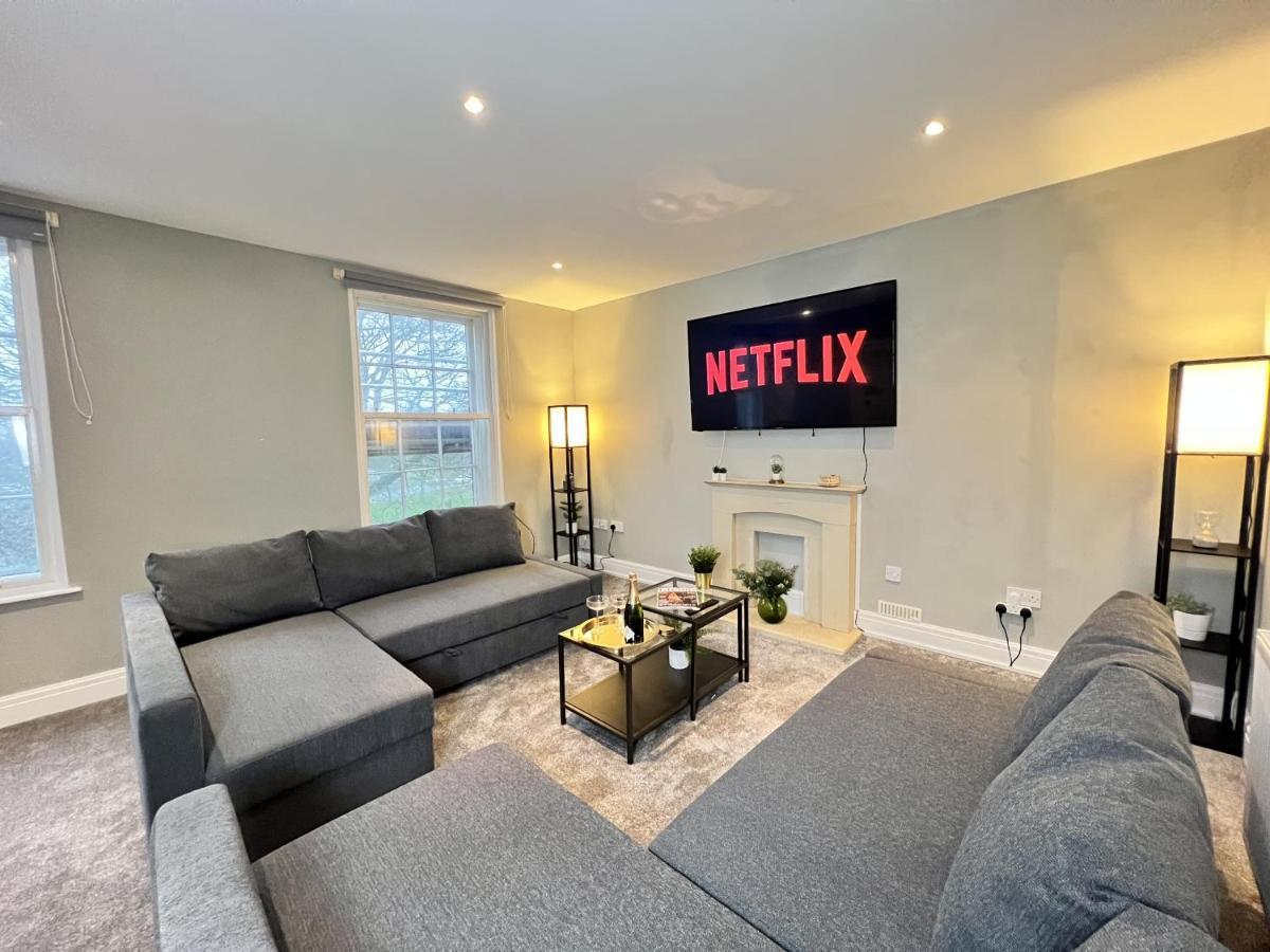 Luxurious Harrogate Penthouse With Free Parking Apartment Luaran gambar