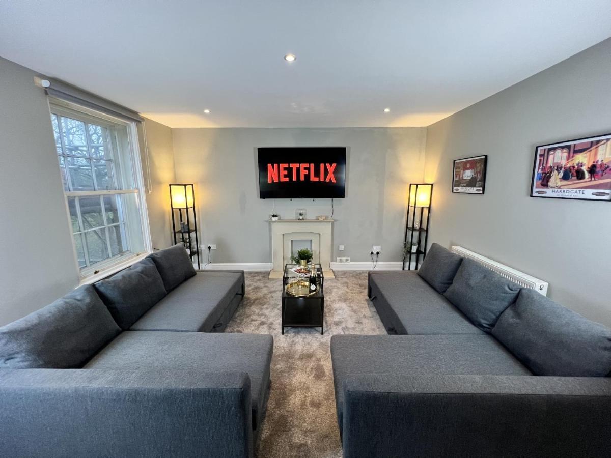 Luxurious Harrogate Penthouse With Free Parking Apartment Luaran gambar